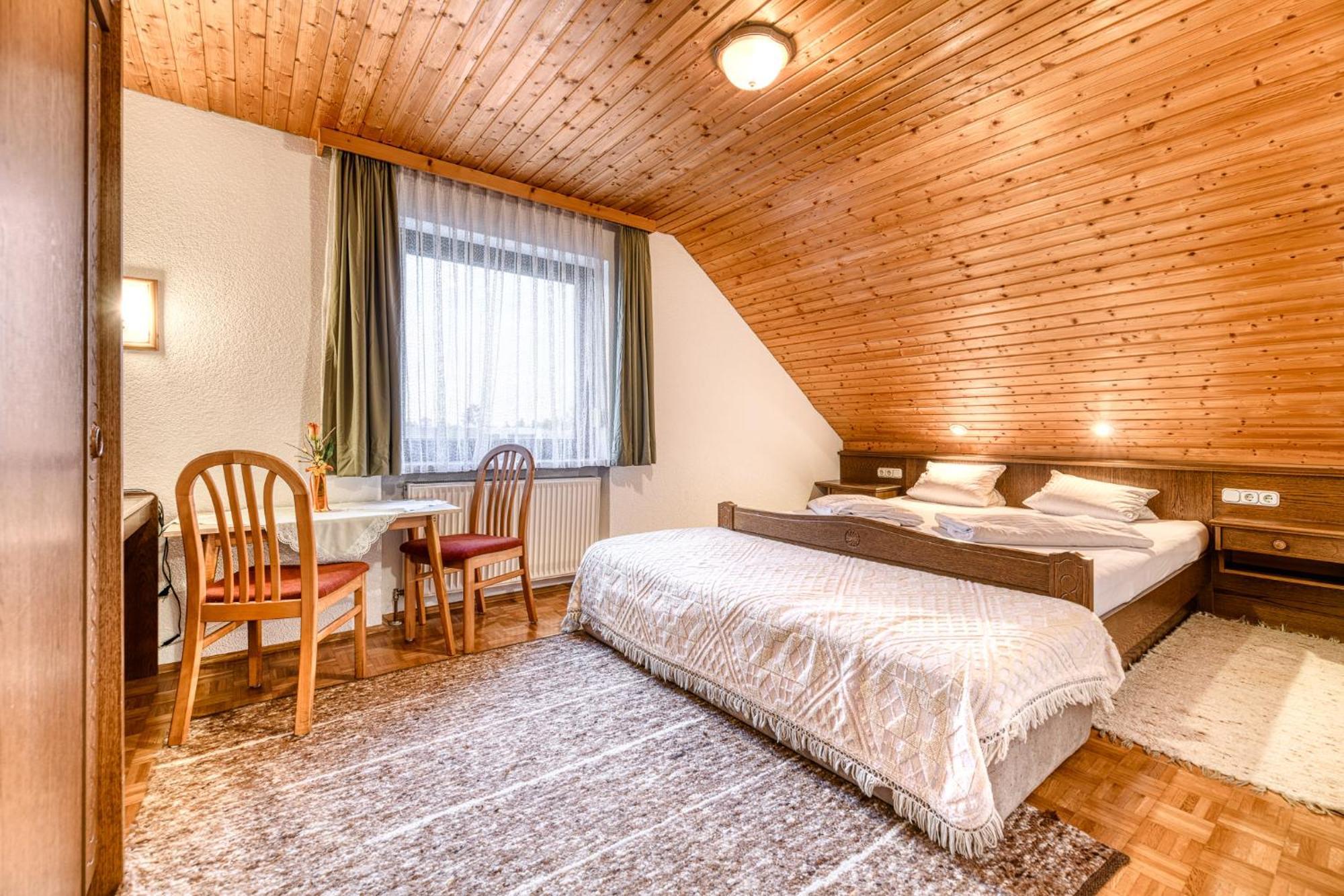 Gasthaus Hecht Hoechst Ngoại thất bức ảnh